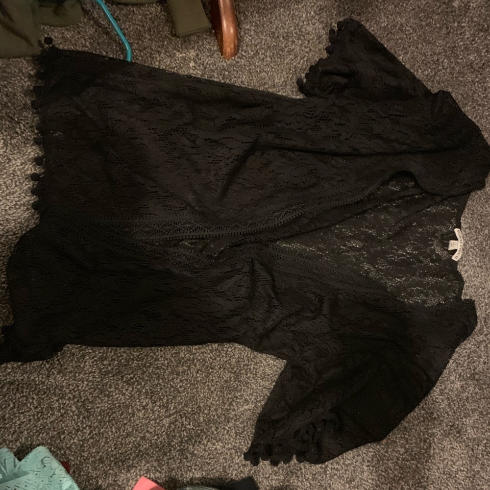 Black laced oversized short sleeved cardigan